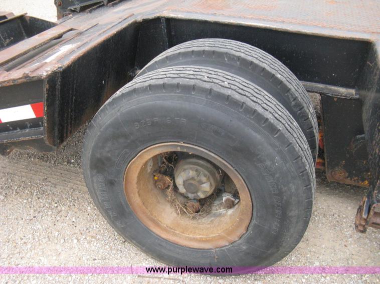 image for item A4278 1983 Fruehauf 38' lowboy trailer