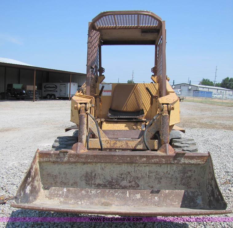 image for item A4684 1984 Case 1835B skid steer loader