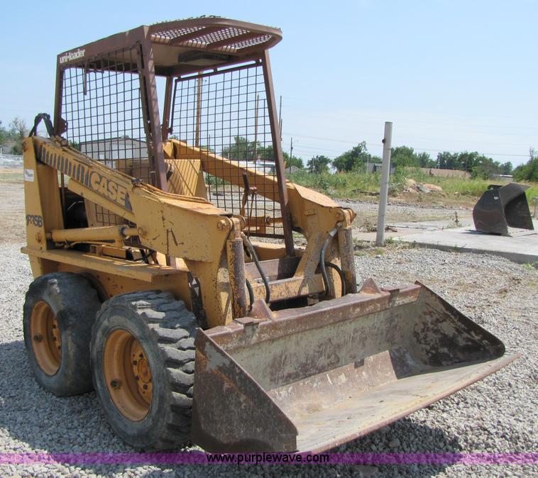image for item A4684 1984 Case 1835B skid steer loader