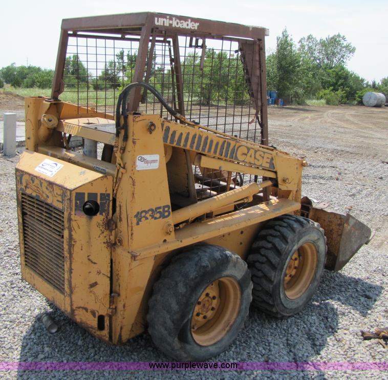 image for item A4684 1984 Case 1835B skid steer loader