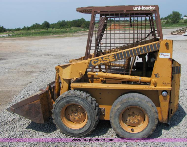 image for item A4684 1984 Case 1835B skid steer loader
