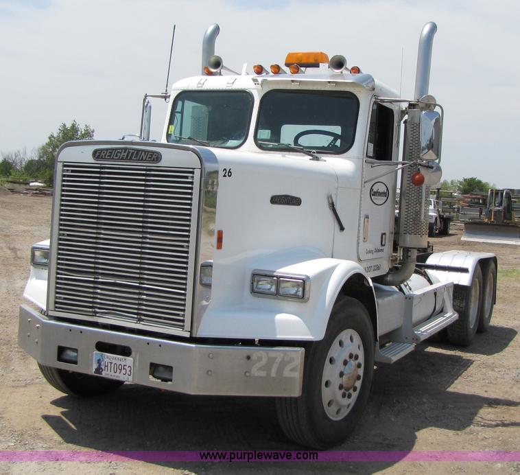 image for item A4685 1987 Freightliner FLC-64T semi truck
