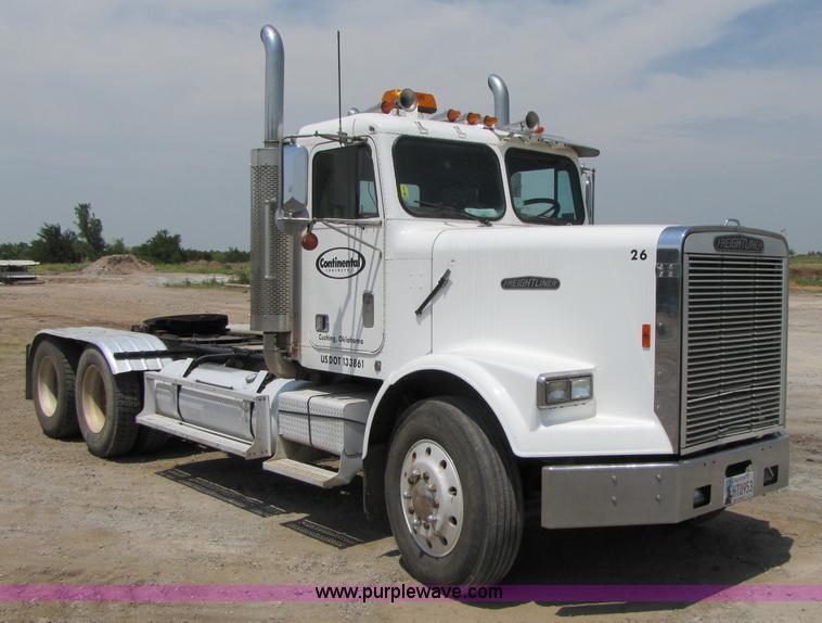 image for item A4685 1987 Freightliner FLC-64T semi truck