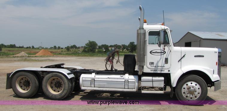 image for item A4685 1987 Freightliner FLC-64T semi truck