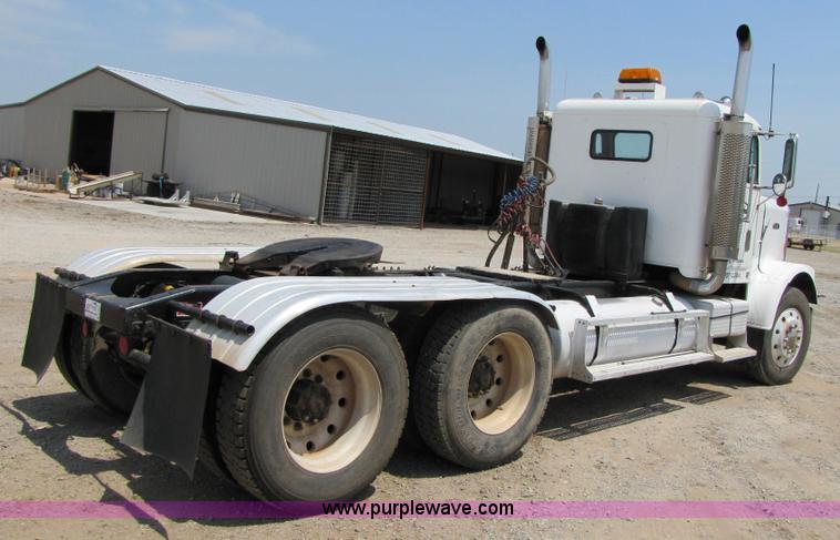 image for item A4685 1987 Freightliner FLC-64T semi truck