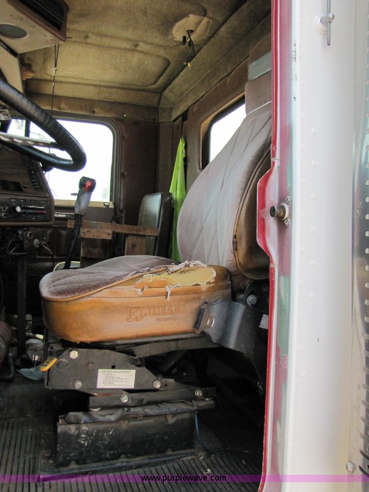 image for item A4685 1987 Freightliner FLC-64T semi truck