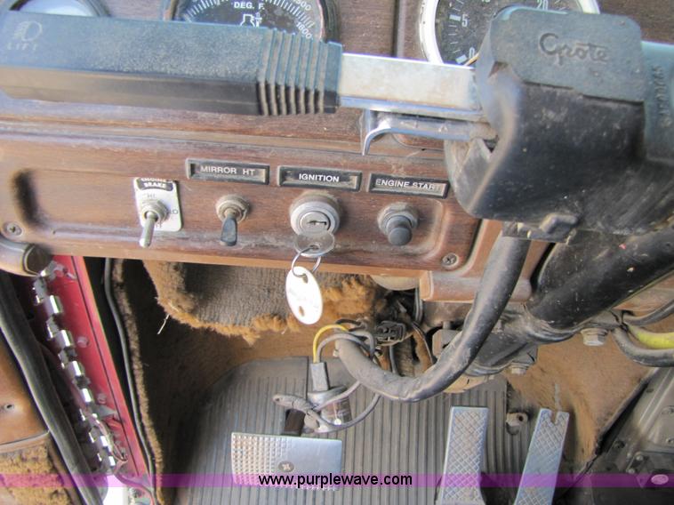 image for item A4685 1987 Freightliner FLC-64T semi truck