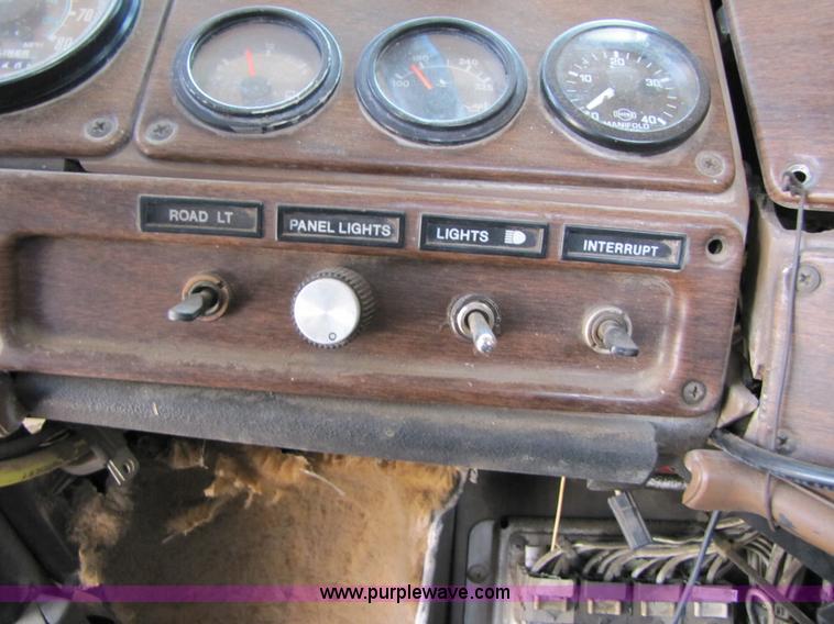 image for item A4685 1987 Freightliner FLC-64T semi truck