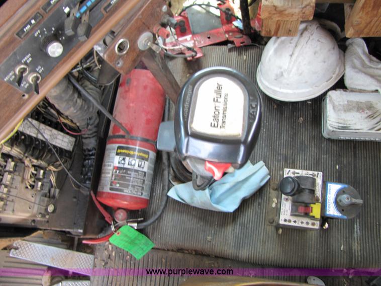 image for item A4685 1987 Freightliner FLC-64T semi truck