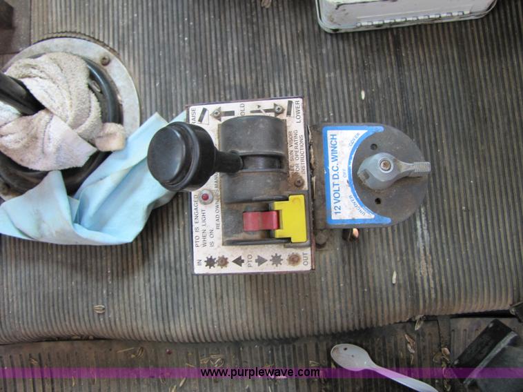 image for item A4685 1987 Freightliner FLC-64T semi truck