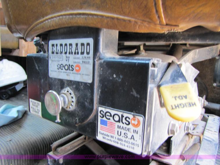 image for item A4685 1987 Freightliner FLC-64T semi truck