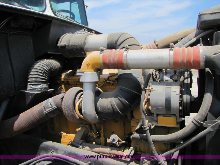 image for item A4685 1987 Freightliner FLC-64T semi truck