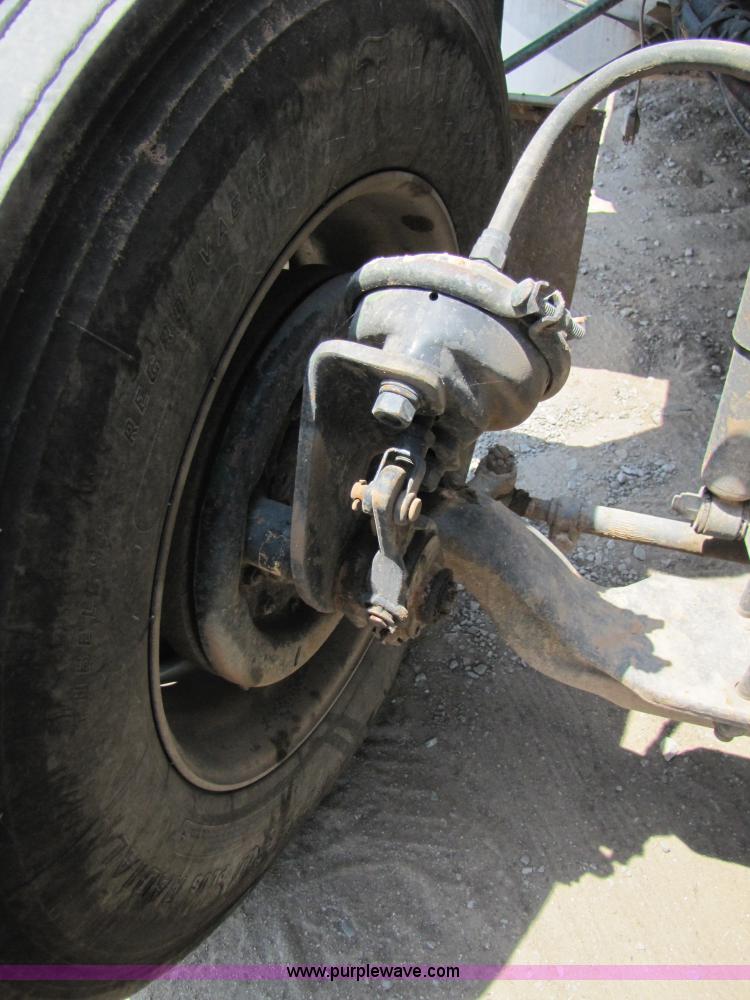 image for item A4685 1987 Freightliner FLC-64T semi truck