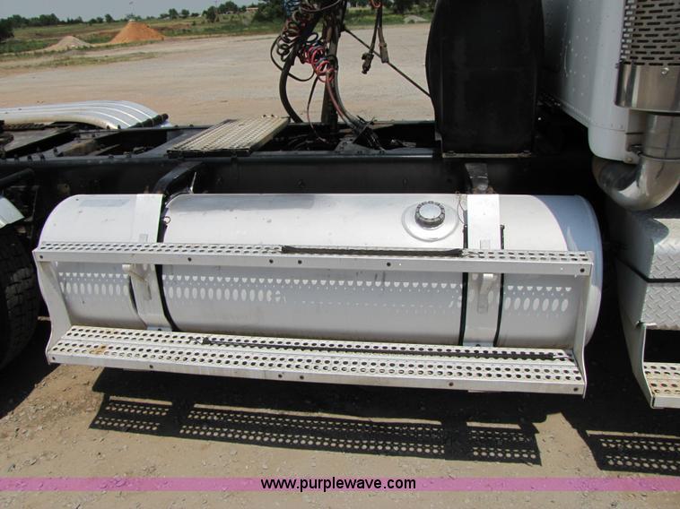 image for item A4685 1987 Freightliner FLC-64T semi truck