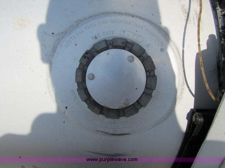 image for item A4685 1987 Freightliner FLC-64T semi truck