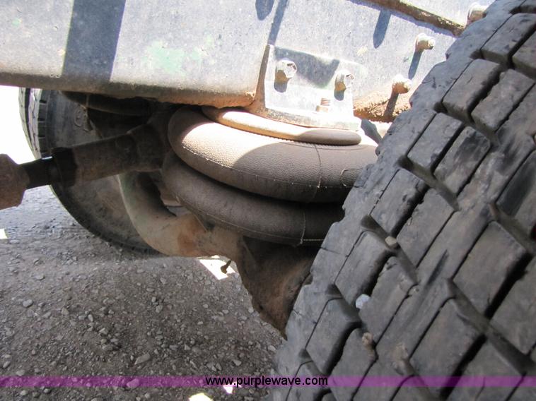 image for item A4685 1987 Freightliner FLC-64T semi truck