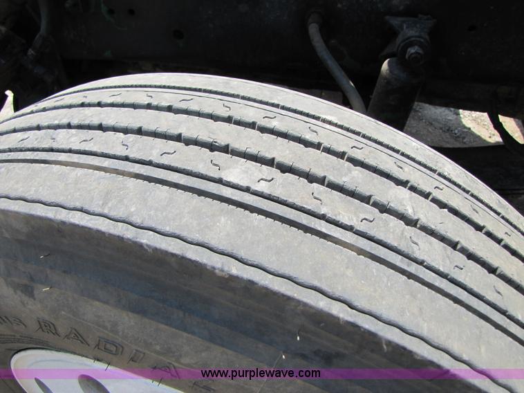 image for item A4685 1987 Freightliner FLC-64T semi truck