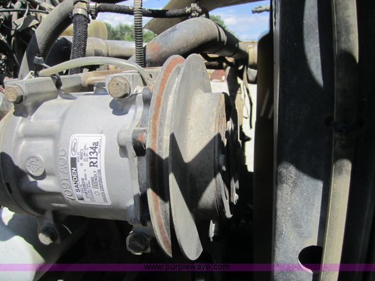 image for item A4783 1995 Ford LT8000 dump truck