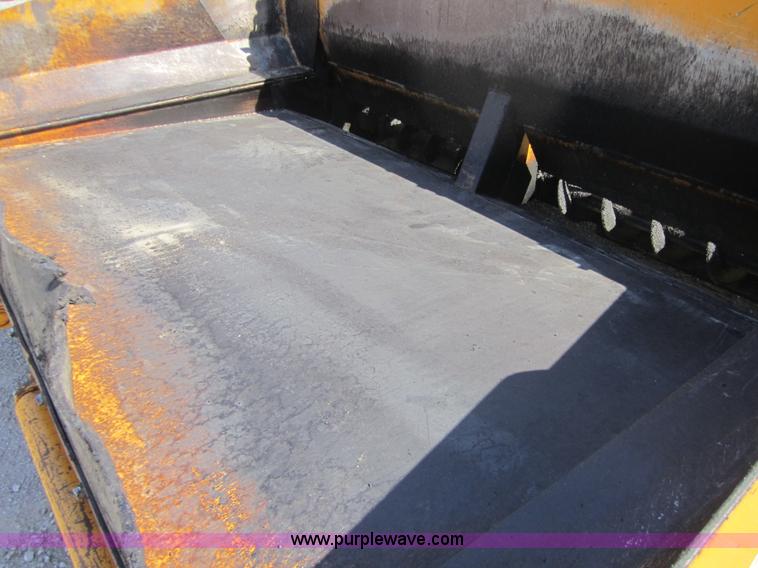 image for item A4798 2000 Ingersoll Rand Blaw-Knox M-450 asphalt paver