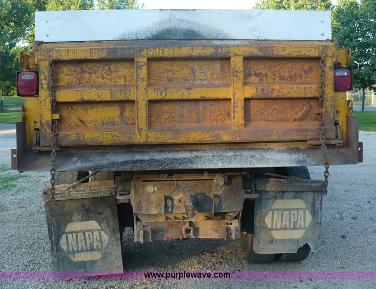 image for item A4804 1995 International 4900 crew cab dump truck