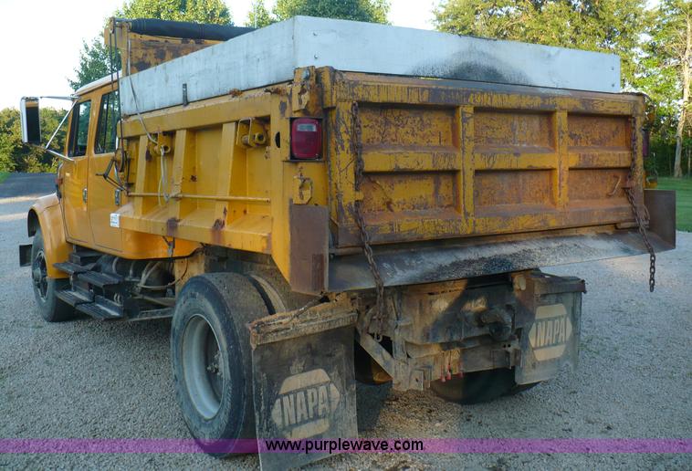 image for item A4804 1995 International 4900 crew cab dump truck