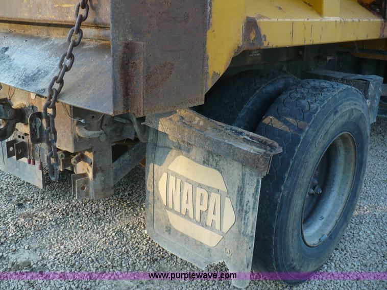 image for item A4804 1995 International 4900 crew cab dump truck