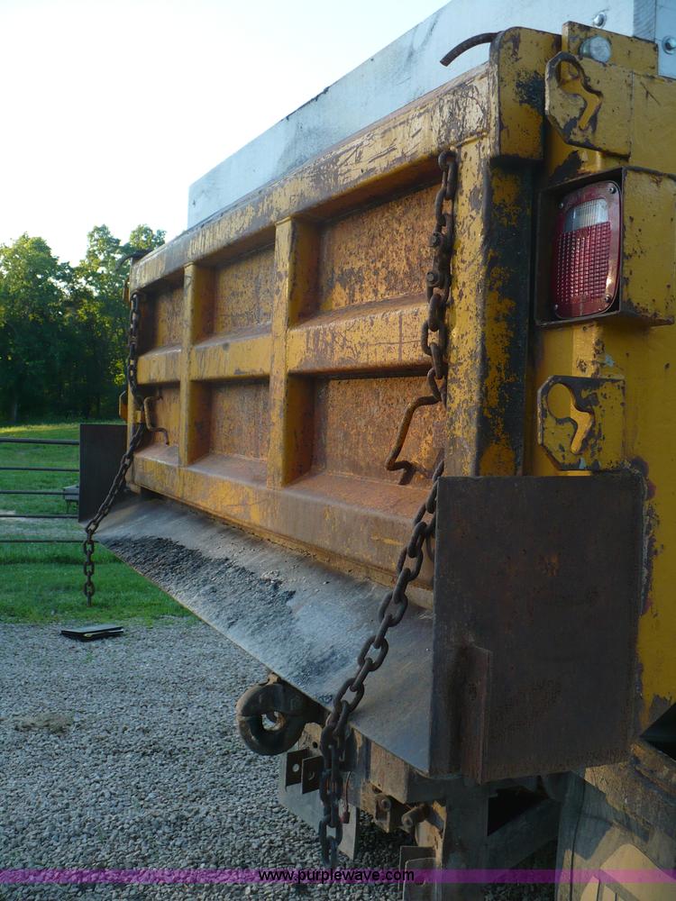 image for item A4804 1995 International 4900 crew cab dump truck