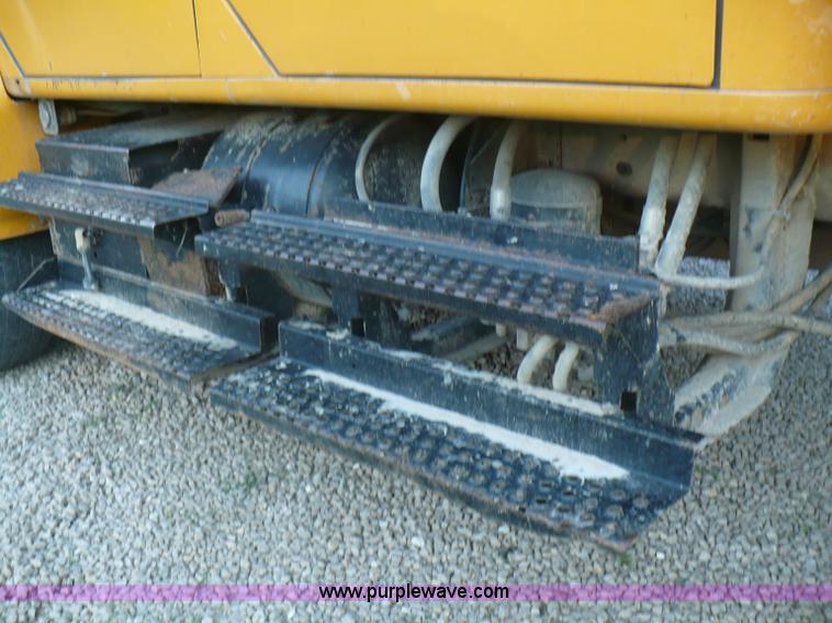 image for item A4804 1995 International 4900 crew cab dump truck