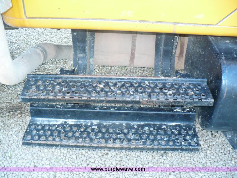 image for item A4804 1995 International 4900 crew cab dump truck