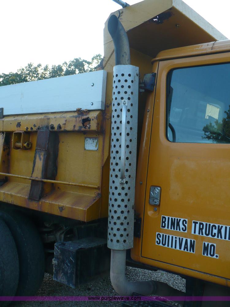 image for item A4804 1995 International 4900 crew cab dump truck
