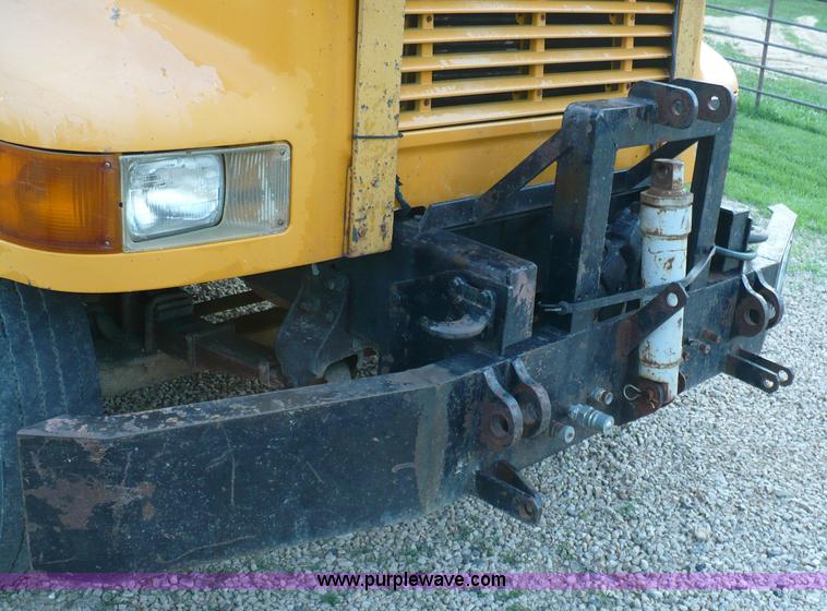 image for item A4804 1995 International 4900 crew cab dump truck