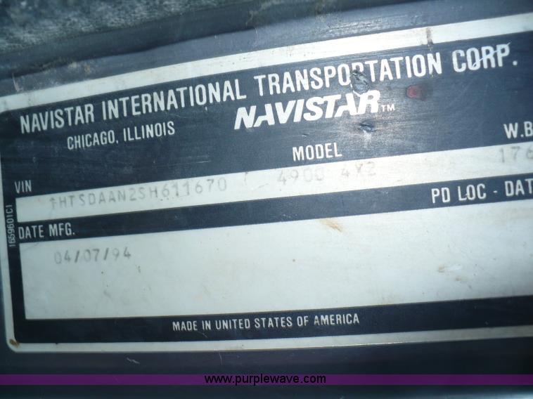 image for item A4804 1995 International 4900 crew cab dump truck