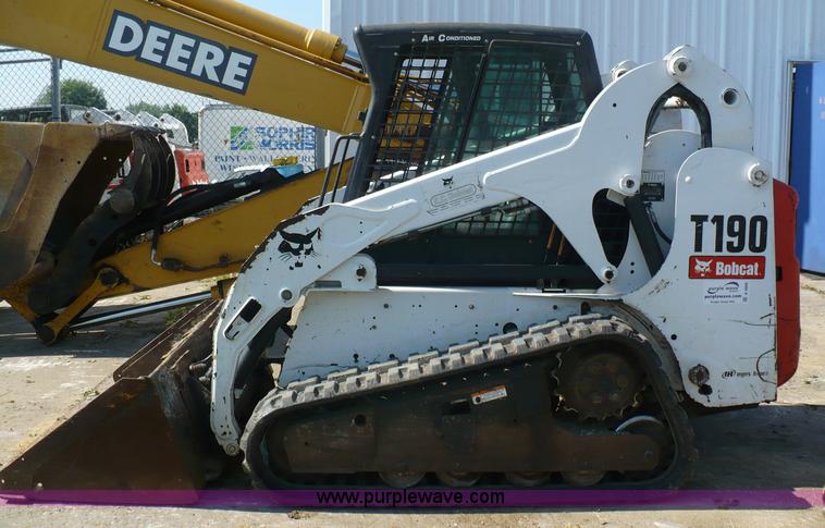 image for item A4806 2007 Bobcat T190 skid steer