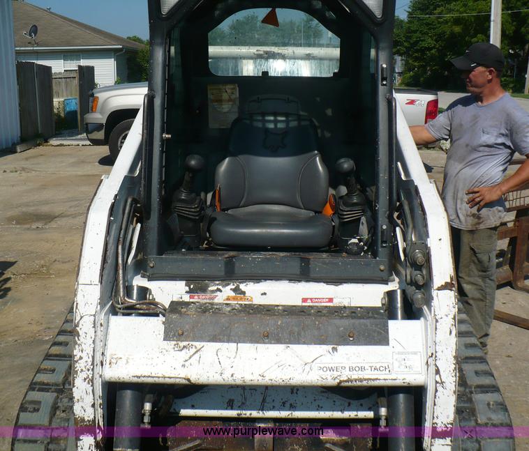 image for item A4806 2007 Bobcat T190 skid steer