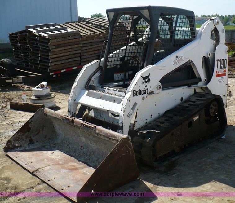 image for item A4808 2005 Bobcat T190 skid steer
