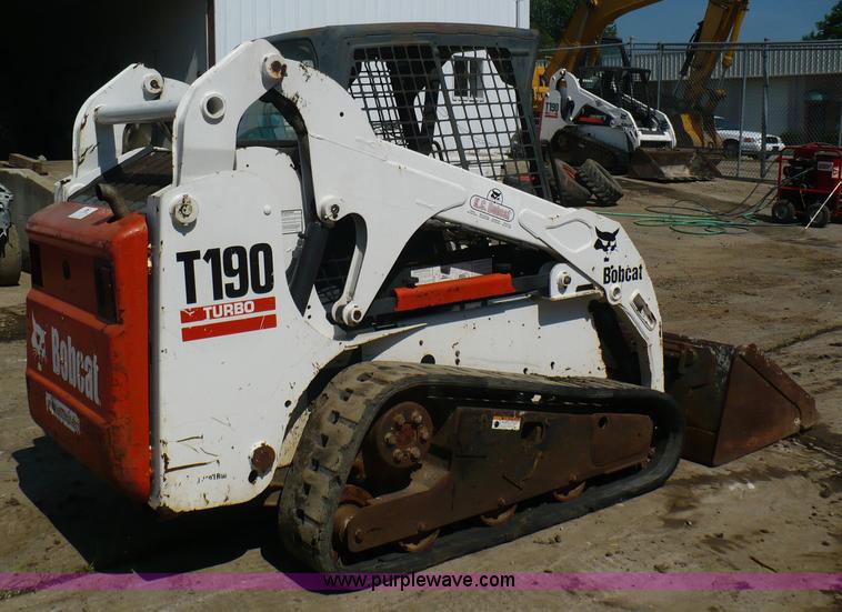 image for item A4808 2005 Bobcat T190 skid steer