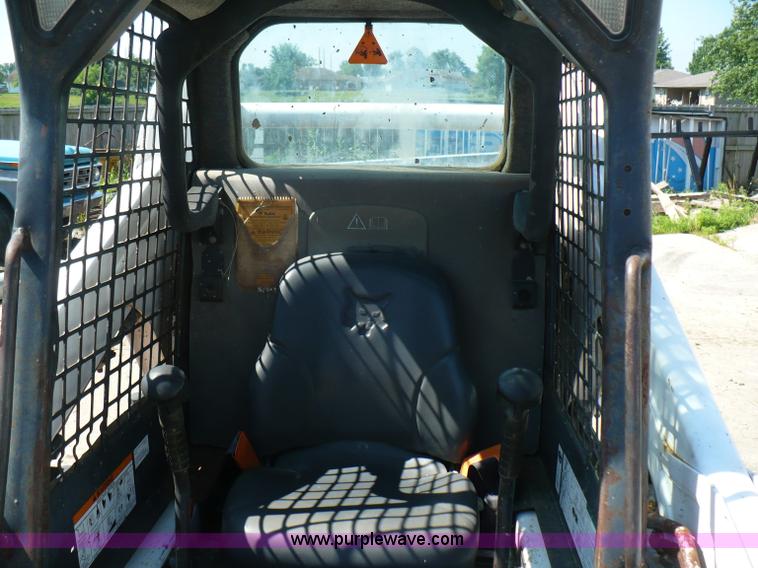 image for item A4808 2005 Bobcat T190 skid steer