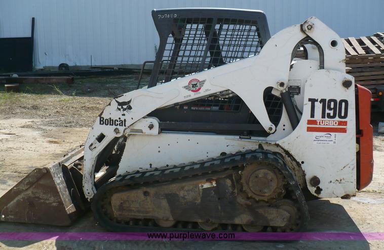 image for item A4809 2005 Bobcat T190 skid steer