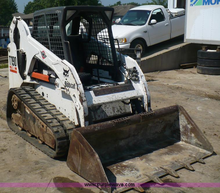 image for item A4809 2005 Bobcat T190 skid steer