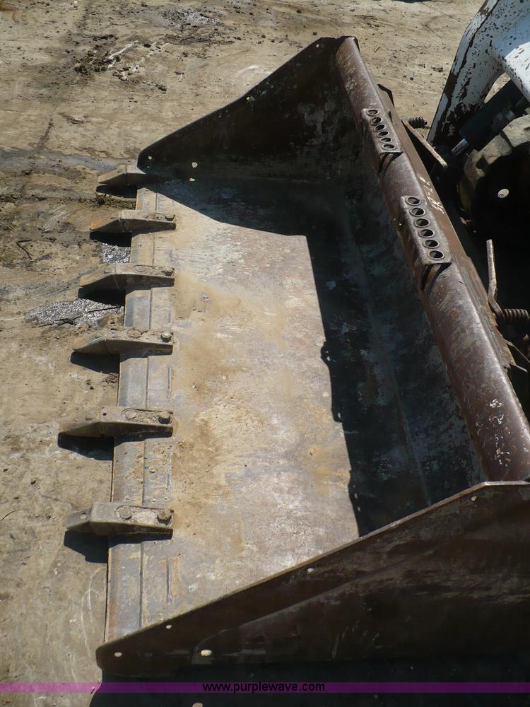 image for item A4809 2005 Bobcat T190 skid steer