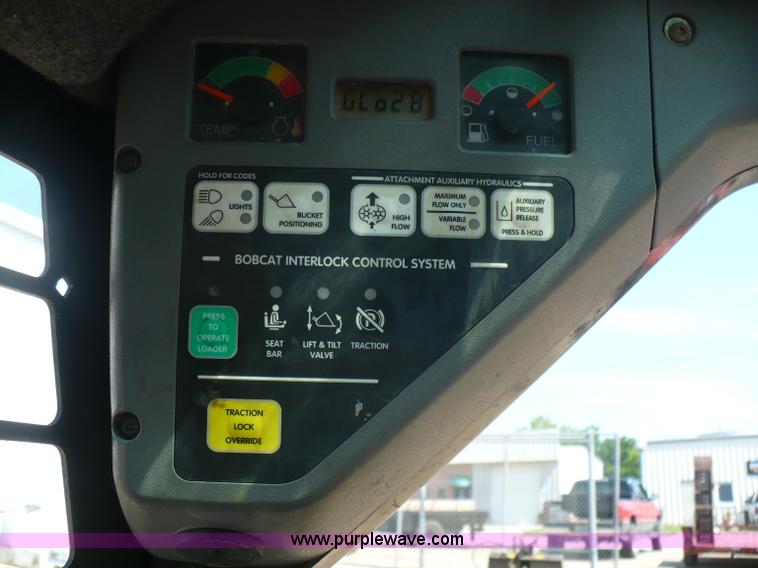 image for item A4809 2005 Bobcat T190 skid steer