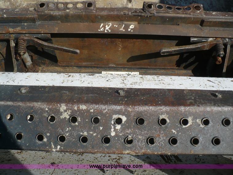 image for item A4809 2005 Bobcat T190 skid steer