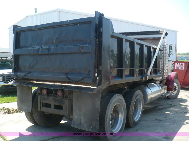 image for item A4810 1989 Peterbilt 379 dump truck