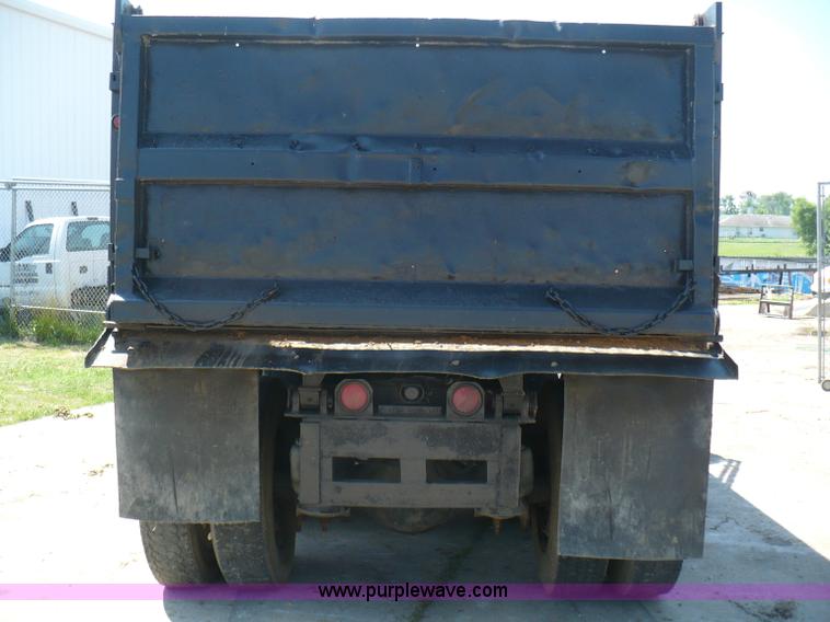 image for item A4810 1989 Peterbilt 379 dump truck