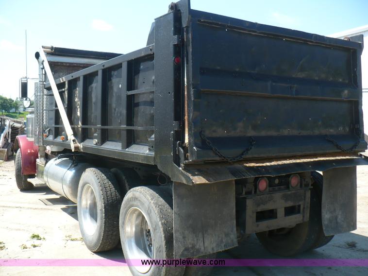 image for item A4810 1989 Peterbilt 379 dump truck