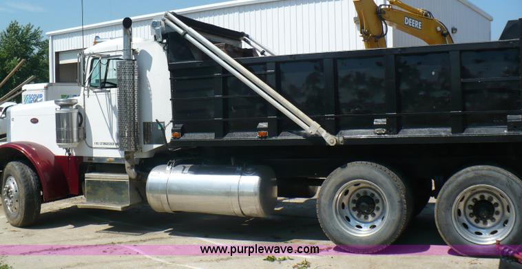 image for item A4810 1989 Peterbilt 379 dump truck