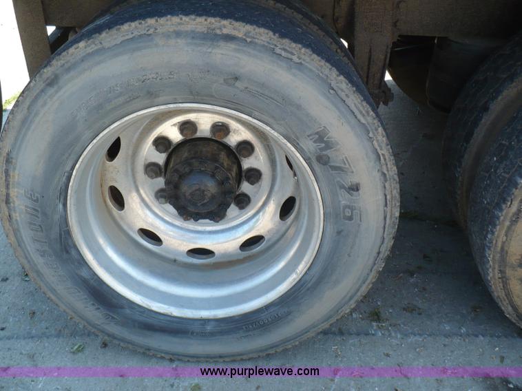 image for item A4810 1989 Peterbilt 379 dump truck