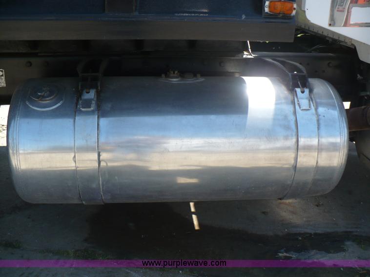 image for item A4810 1989 Peterbilt 379 dump truck