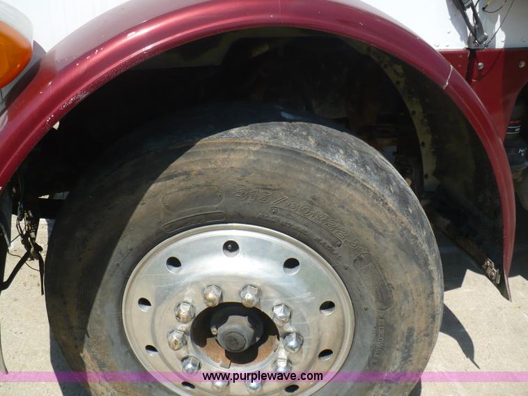 image for item A4810 1989 Peterbilt 379 dump truck