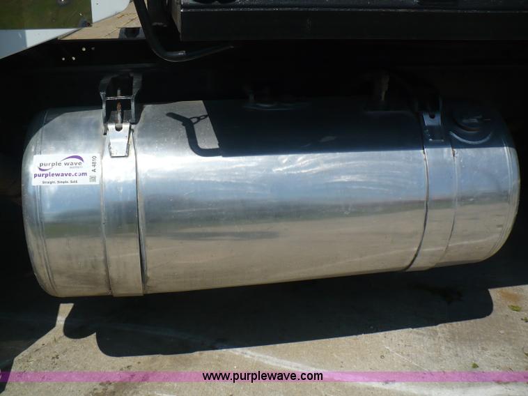 image for item A4810 1989 Peterbilt 379 dump truck